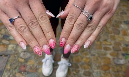 MK Nails Avignon  : Manucure à Avignon