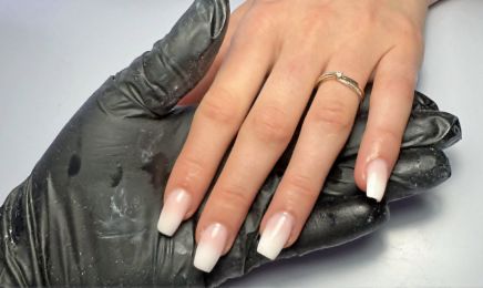SKS BEAUTY : Manucure à Marignane