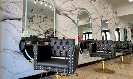 Luxe Locks Hairstudio: Friseur in Nürnberg