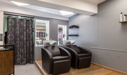Le salon by Cecile et Virginie : Barbier à Revel