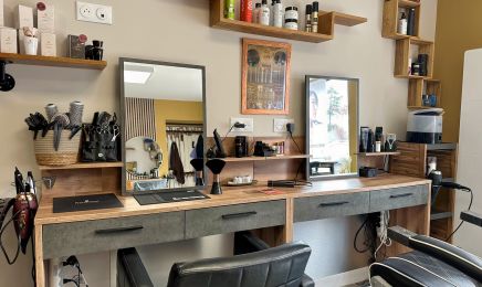 Au salon chez Julia, Coiffeur & Head Spa : Coiffeur à Granville