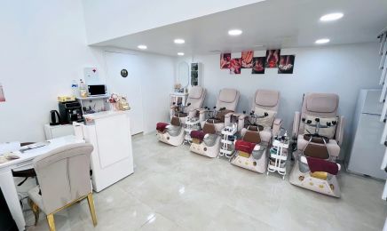 Le Château Nails Versailles : Manucure à Versailles