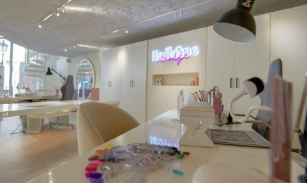 Nailome Lounge - Angouleme : Manucure à Angoulême