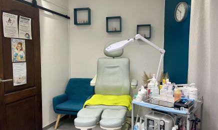 Lucrèce Gaube Pédicure médicale  : Manucure à Charleroi