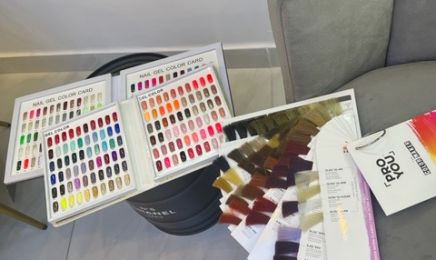 Laïla Ongles : Coiffeur à Nîmes