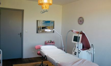 Carlota Conseil Esthetique : Manucure à Aytré