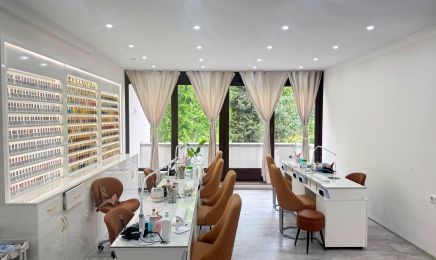 Elite Nails & Lashes : Kosmetikstudio in Fürth