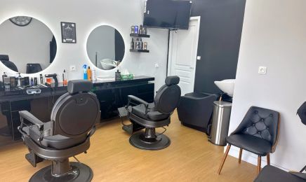 Junayd barber : Barbier à Sommières
