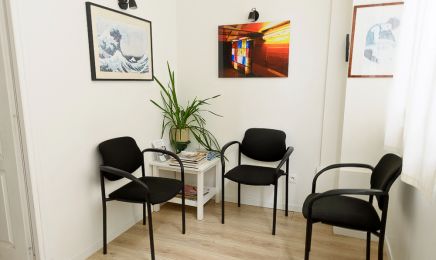 The holistic social club : Institut de beauté à Paris