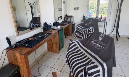 Le Salon By Linda ( anciennement la villa ) : Coiffeur à Gradignan