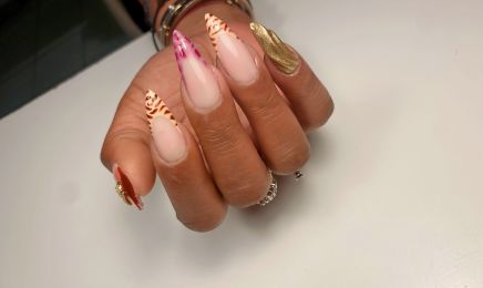 nails by manu : Manucure à Marseille