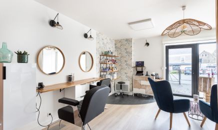 Boucle Zen - Balayage sur mesure & Trichologie Produit 100%🇫🇷 : Coiffeur à Bazouges Cré sur Loir