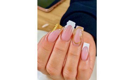 100% NAILS (chez JP Coiffure)  : Manucure à Mérignac