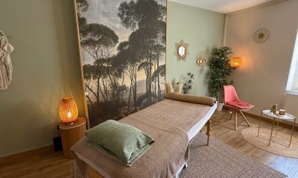 Éclore bien-être - Amandine Périn  : Institut de beauté à Névian