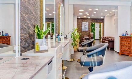 Emina‘s Haarkunst : Kosmetikstudio in Leipzig