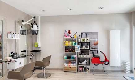 l hair du lac  : Coiffeur à Montréal-la-Cluse
