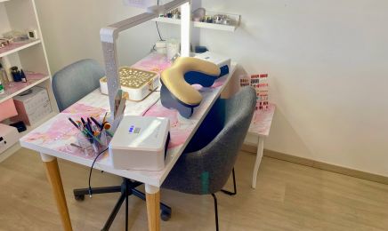 Iris Nails Colors : Coiffeur à Lavernose-Lacasse