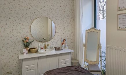 On Hair & Red Lips: Friseur in Chemnitz