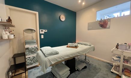 Holly Beauty salon : Manucure à Auderghem