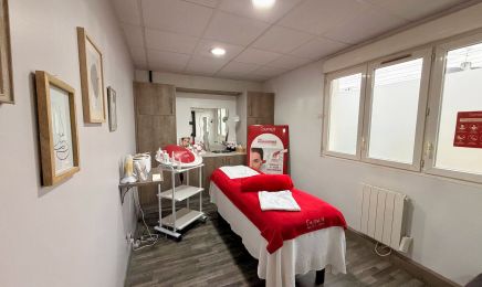 Elisa Institut de Beauté : Manucure à Chambly