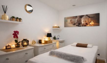 LA - AURA Wellnessmassagen: Kosmetikstudio in Hildesheim