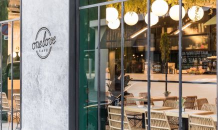 One Love Café : Coiffeur à Nice