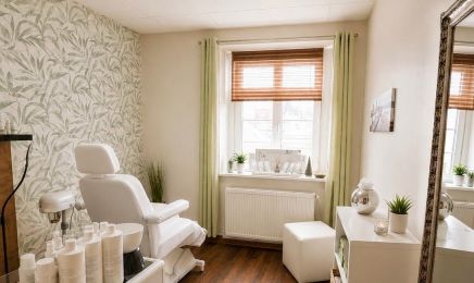 Salon im Rundhaus: Friseur in Freiberg