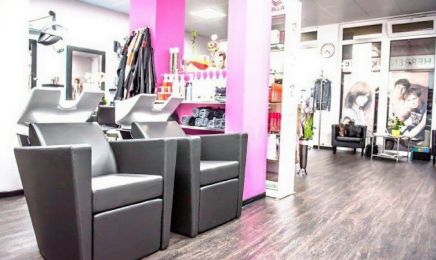 Hair Style Rita Friseursalon Bad Vilbel Inh. Meisterin Rita Iacenda: Kosmetikstudio in Bad Vilbel