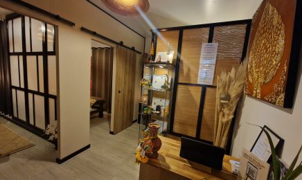 Isan Thai Massage : Institut de beauté à Sérignan