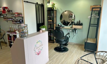 Charlotte s’en mêle : Coiffeur à Saint-Georges-du-Bois