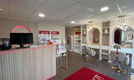 Guinot - Carpentras Smyrna Beauté : Manucure à Carpentras