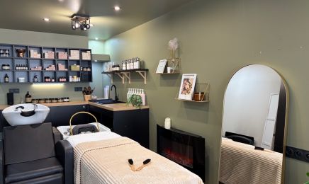 Entre Nous | Coiffure & Bien-Être • Head Spa : Coiffeur à Châteaubourg