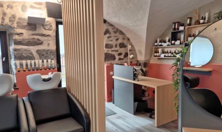 Le salon chez Magali : Institut de beauté à Saint-Genès-Champanelle