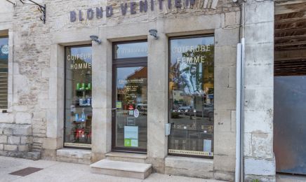 Blond Vénitien : Coiffeur à Is-sur-Tille