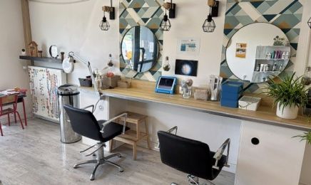 À Pas de Poux Coiffure & Expertise du cheveu et du cuir chevelu : Coiffeur à La Roche-sur-Yon