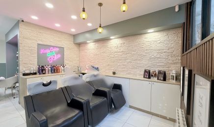 Les blondes et les brunes - Paris : Institut de beauté à Paris