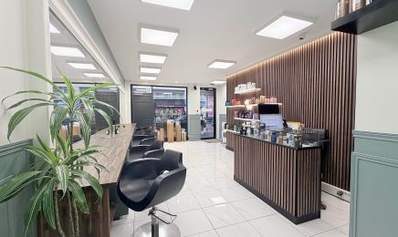 Les blondes et les brunes - Paris : Institut de beauté à Paris