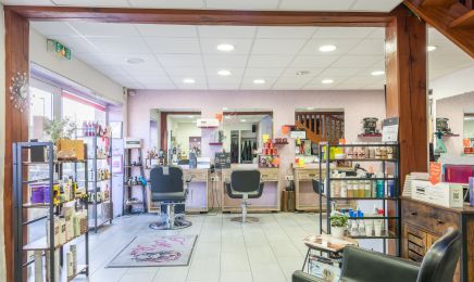 FM Hair : Coiffeur à Pommeret