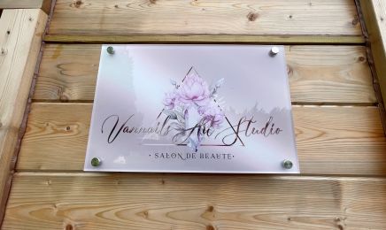 Vannails Art Studio : Institut de beauté à Thil