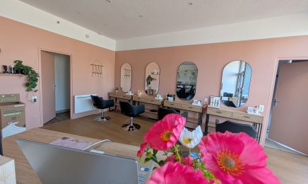 Le Salon de Jenny : Coiffeur à Tavaux