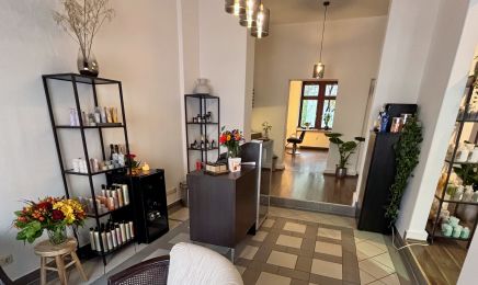 Lunaria Coiffeur: Friseur in Dresden