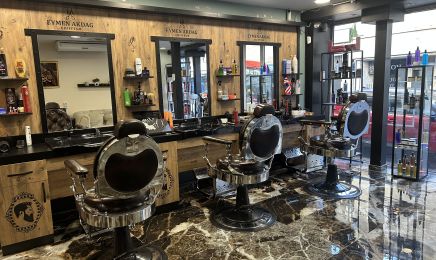 Eymen Akdag Coiffure : Institut de beauté à Marseille