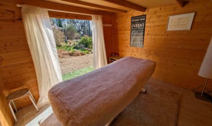 Le chalet de Noémie : Institut de beauté à Garéoult