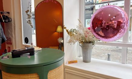 Numéro Neuf signé Julia – passion du balayage, de la couleur & des boucles – Vieux Lille : Coiffeur à Lille