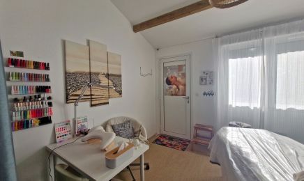 Un Instant Détente : Manucure à Lacanau