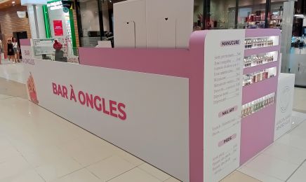 Easy Nails  : Manucure à Claira