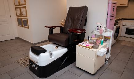 S&B Beauty Lounge - Exclusivement Féminin  : Manucure à Gaillard