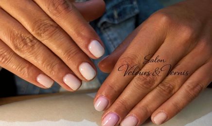 Salon Velours et Vernis : Manucure à Ormoy