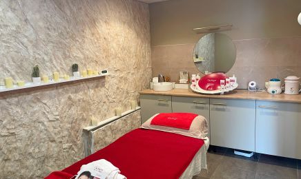 Bien Être et Beauté : Manucure à Montferrand-le-Château