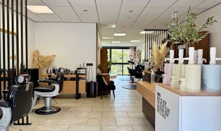 Hair Stylist Manon Frier : Coiffeur à Saint-Raphaël